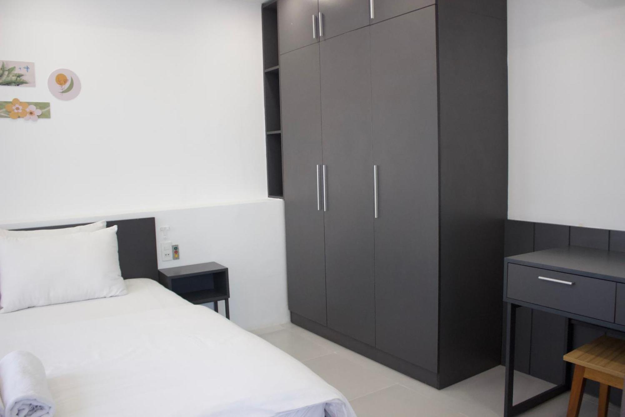 Cityhouse - Cd Khách sạn hẻo lánh *